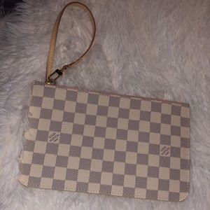 Louis Vuitton Pochette